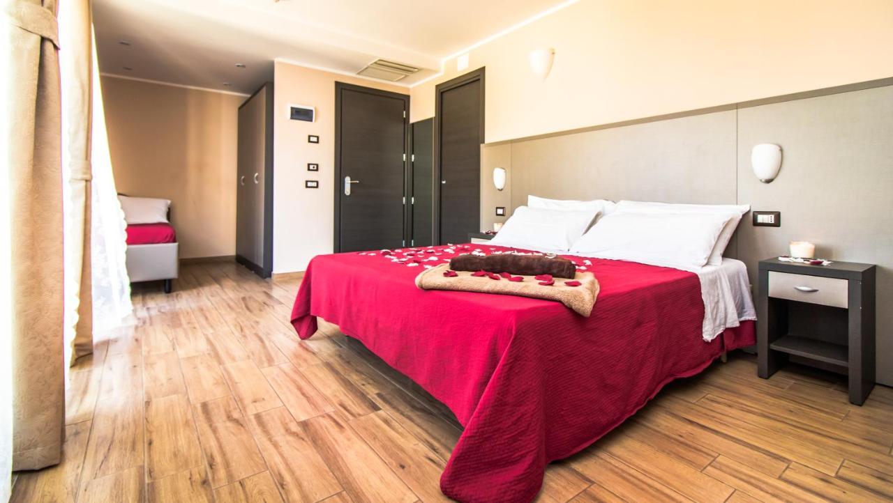 Hotel London กัตตอลิกา ภายนอก รูปภาพ